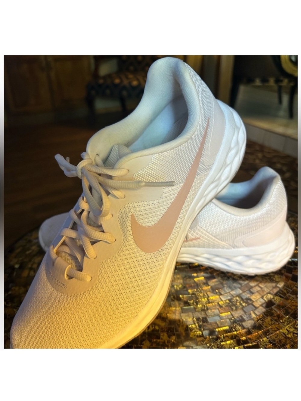 Nike Womens Light Pink Breathable Running Sneaker - Picture 5 of 7